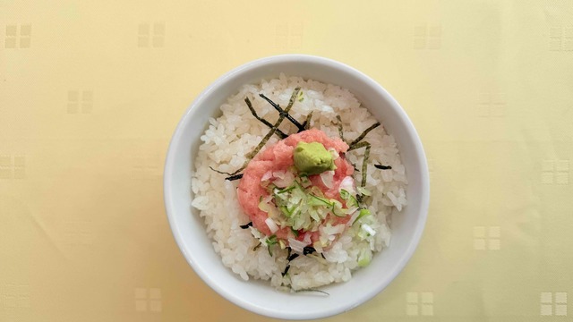 ネギトロ丼