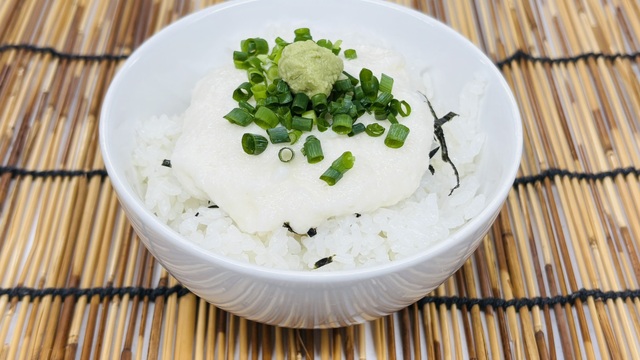 とろろ丼